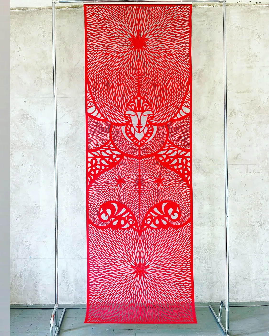 Obraz Мак autorstwa Daria Aloszkina, rozmiar: 100*300, medium Papier, część serii Витинанки великого формату, cena: €1800