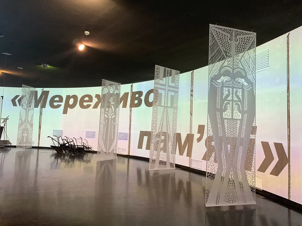 Obraz okładki projektu 'Мереживо пам.яті' autorstwa Daria Aloszkina, Виставки, stworzony w 28.02.2026